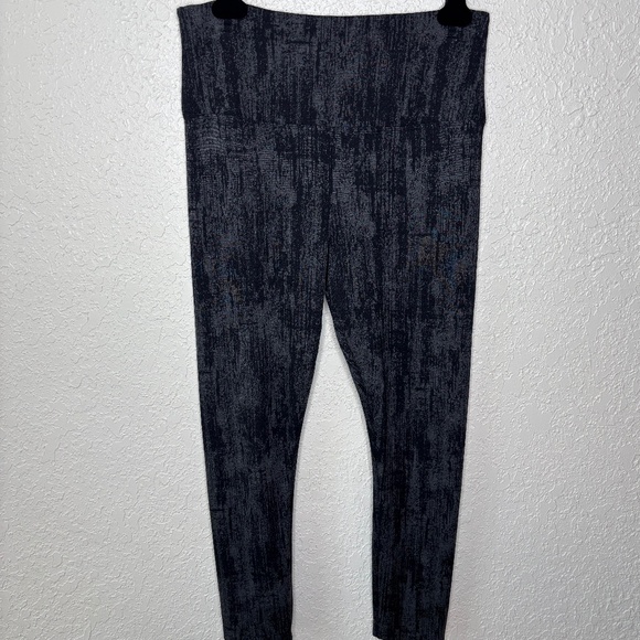 Lysse Black Gray Abstract Print Leggings Soft Comfortable Women's Size Large - Picture 1 of 8